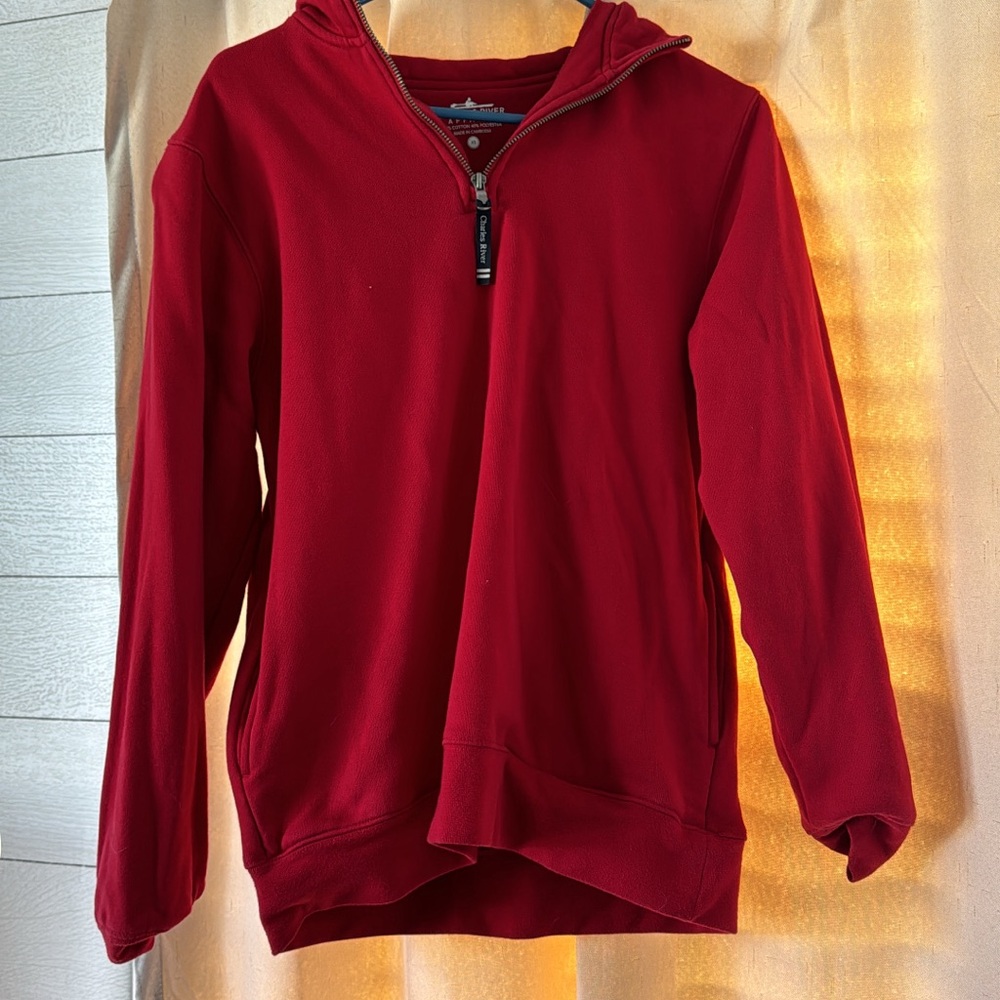 Charles River pullover